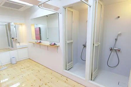 BOXING CLUBの清潔な更衣室・ロッカー